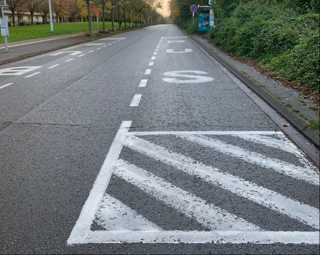 Verboden te parkeren binnen 15 meter van een bord